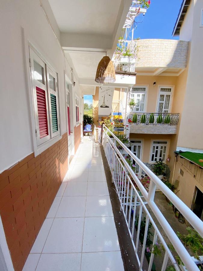 Suri'S House Homestay Далат Экстерьер фото